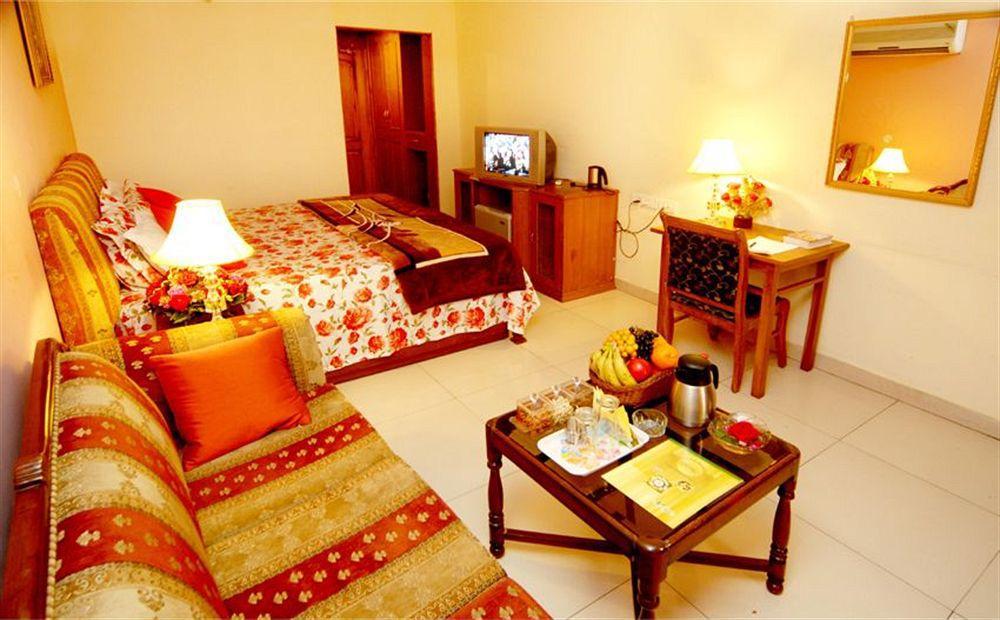 Chandīgarh Hotel Diamond Plaza מראה חיצוני תמונה