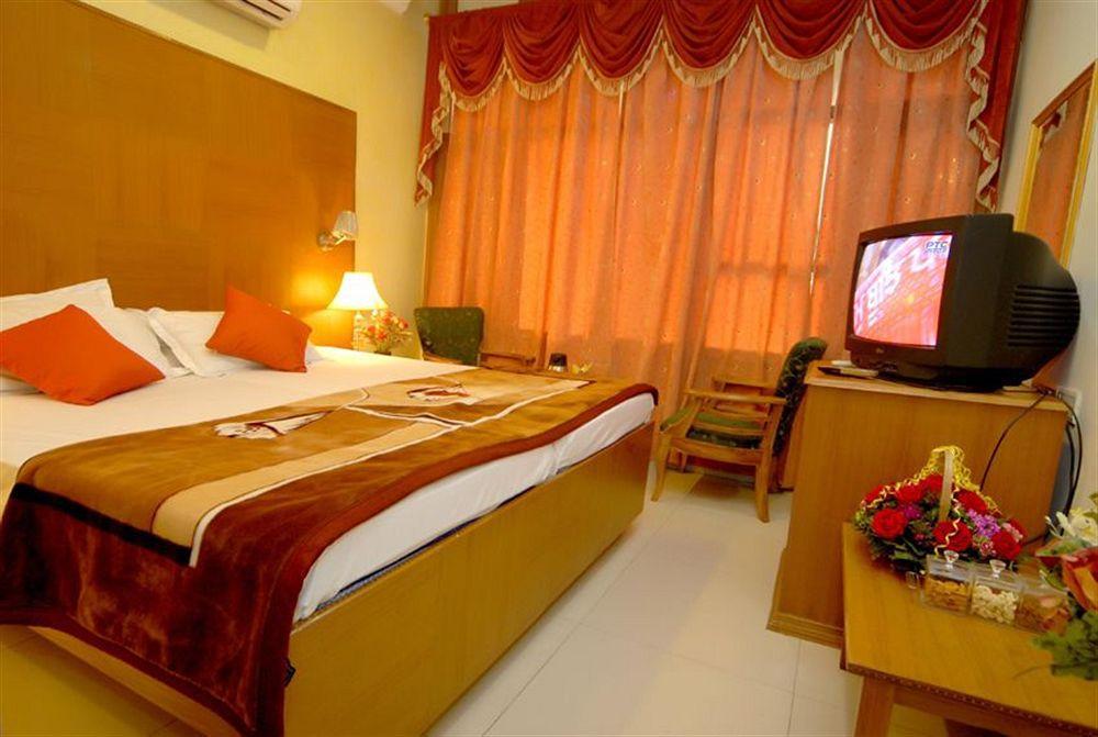 Chandīgarh Hotel Diamond Plaza מראה חיצוני תמונה