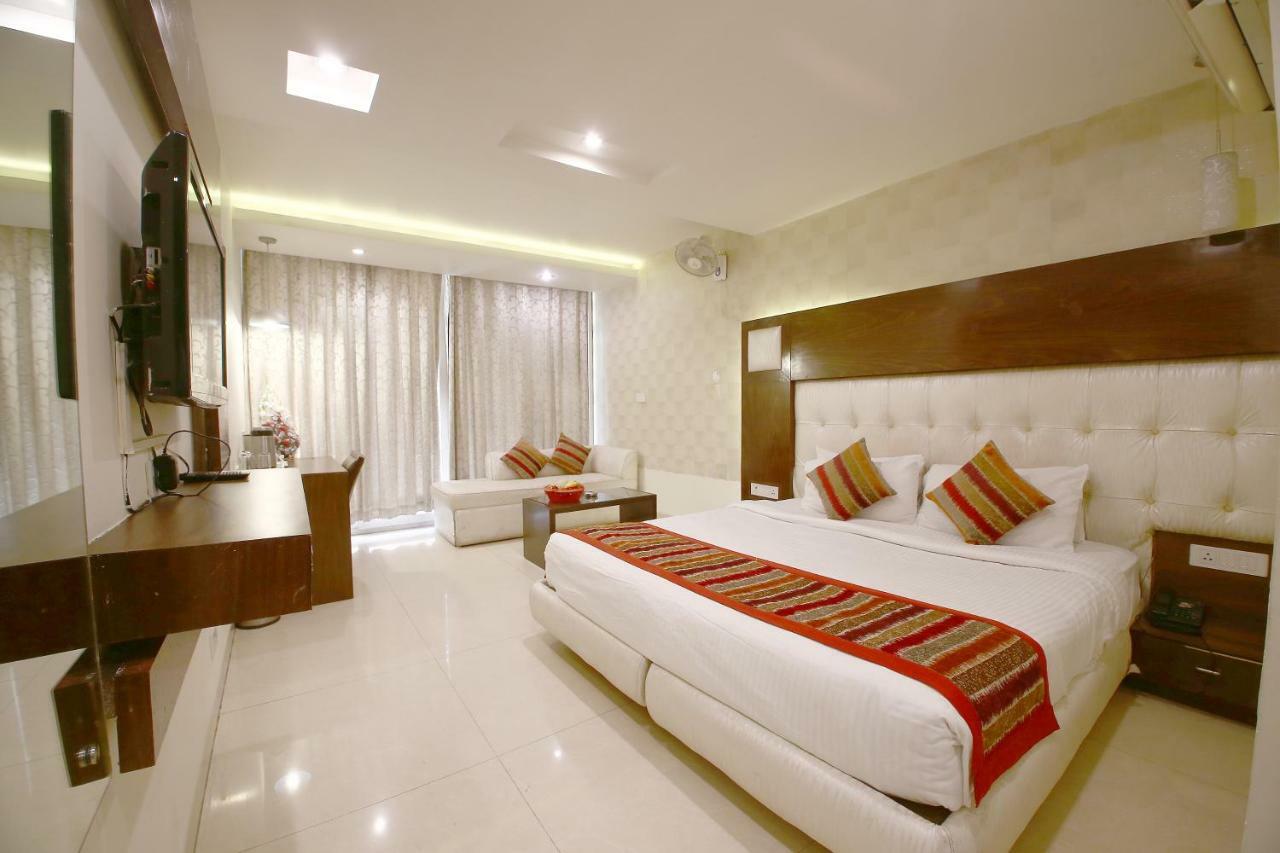 Chandīgarh Hotel Diamond Plaza מראה חיצוני תמונה