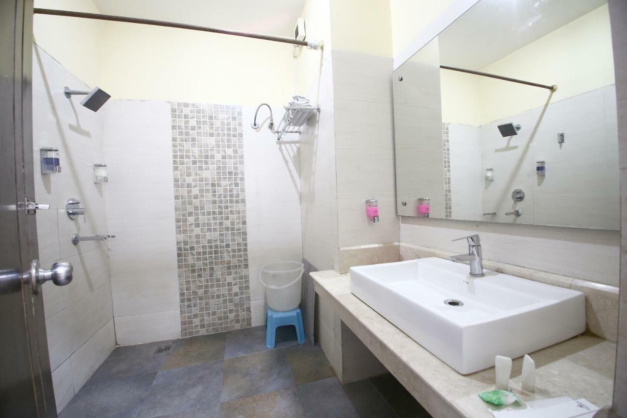 Chandīgarh Hotel Diamond Plaza מראה חיצוני תמונה