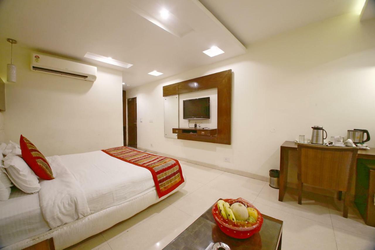 Chandīgarh Hotel Diamond Plaza מראה חיצוני תמונה