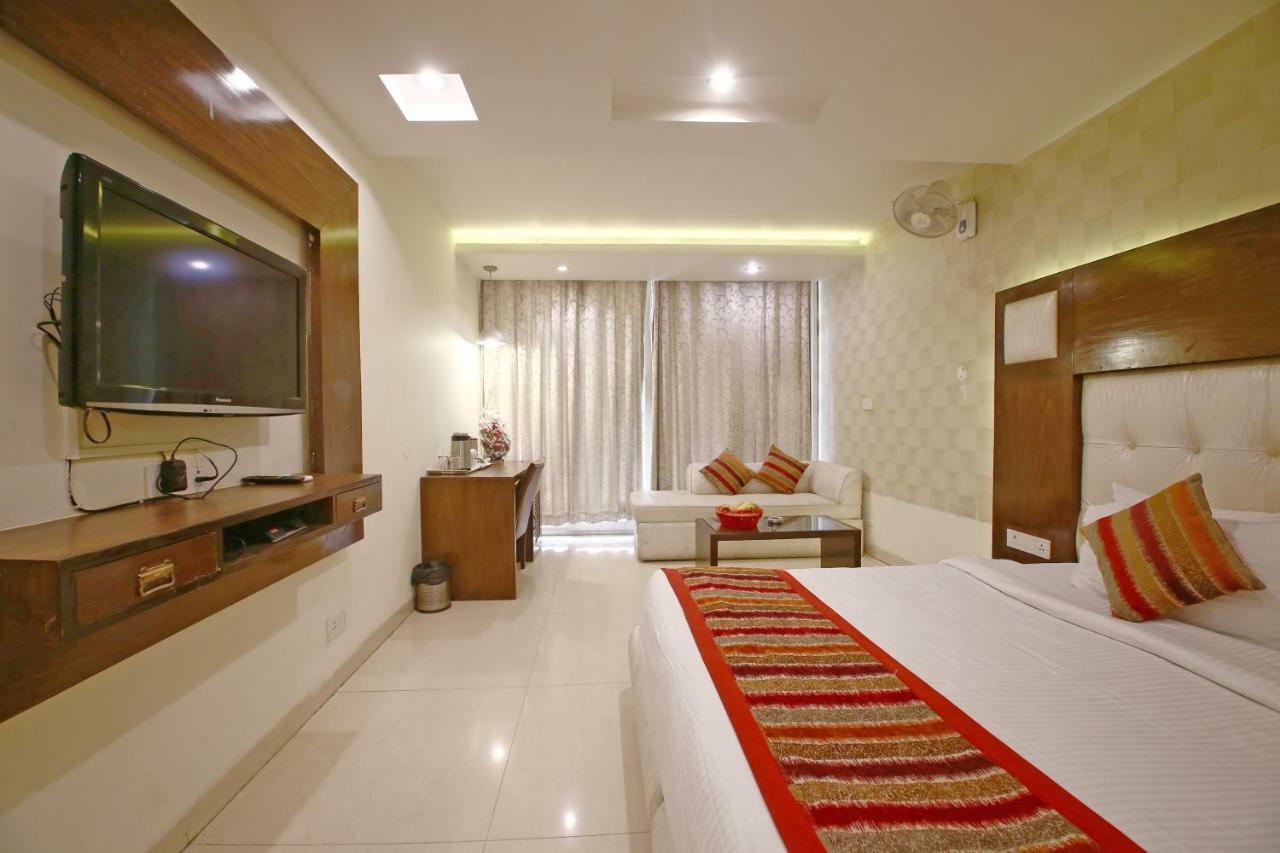 Chandīgarh Hotel Diamond Plaza מראה חיצוני תמונה